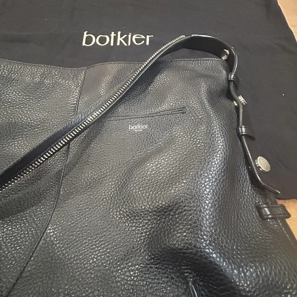 Botkier Hobo Bag Womens Large Black Pebbled Leather Shoulder Purse Dust Bag